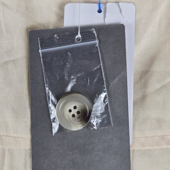 See and Be Seen Size Med Cream Colored Quilted Shacket Button Front NWT - Picture 12 of 16